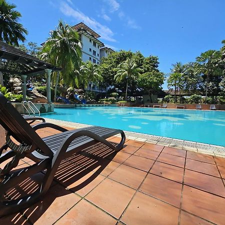 Good2Stay Apartment 6-8Pax L 3R2B L 2 Parking L Coway Water L Unifi I Swimming Pool ملقا المظهر الخارجي الصورة
