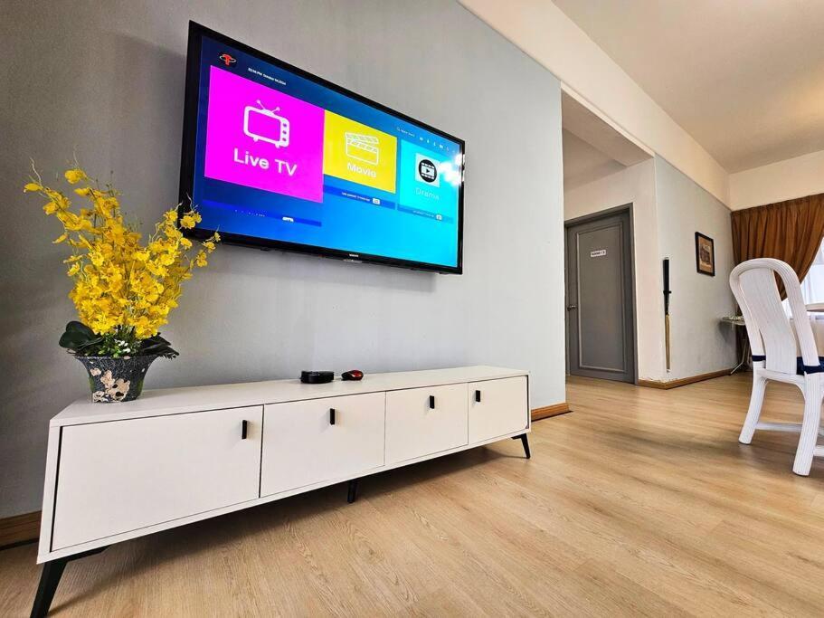 Good2Stay Apartment 6-8Pax L 3R2B L 2 Parking L Coway Water L Unifi I Swimming Pool ملقا المظهر الخارجي الصورة